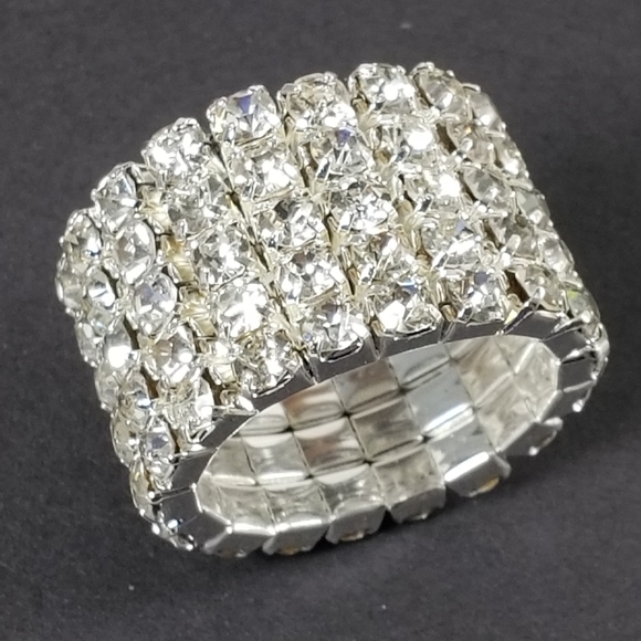 Jewelry - Women Silver 5 Row Rhinestone Crystal Stretch Ring